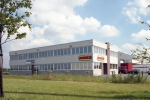 2_industriebouw_kantoren_opslaghal_merz__tmb